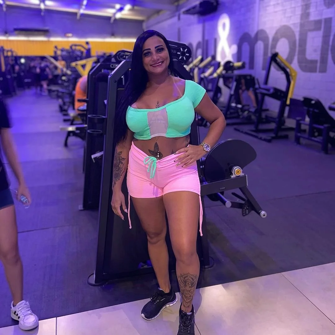 Vänëssïnhª Milf Safada Morena Gostosa image 2
