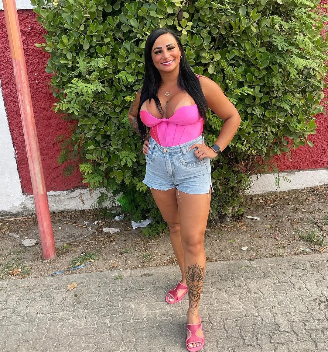 Vänëssïnhª Milf Safada Morena Gostosa image 29