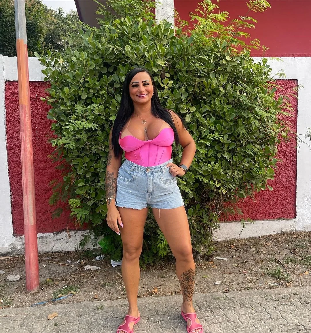 Vänëssïnhª Milf Safada Morena Gostosa image 31