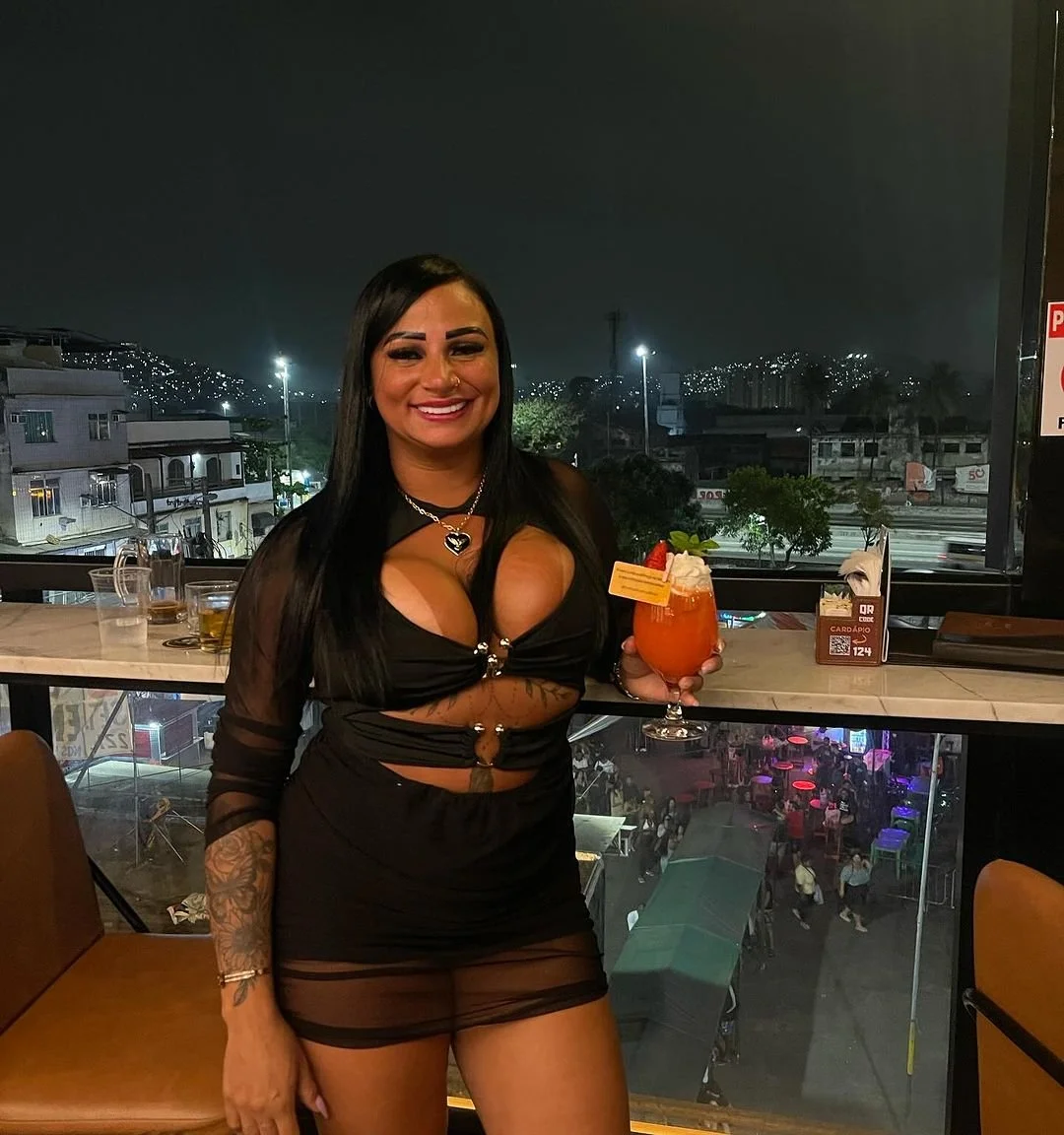 Vänëssïnhª Milf Safada Morena Gostosa image 45