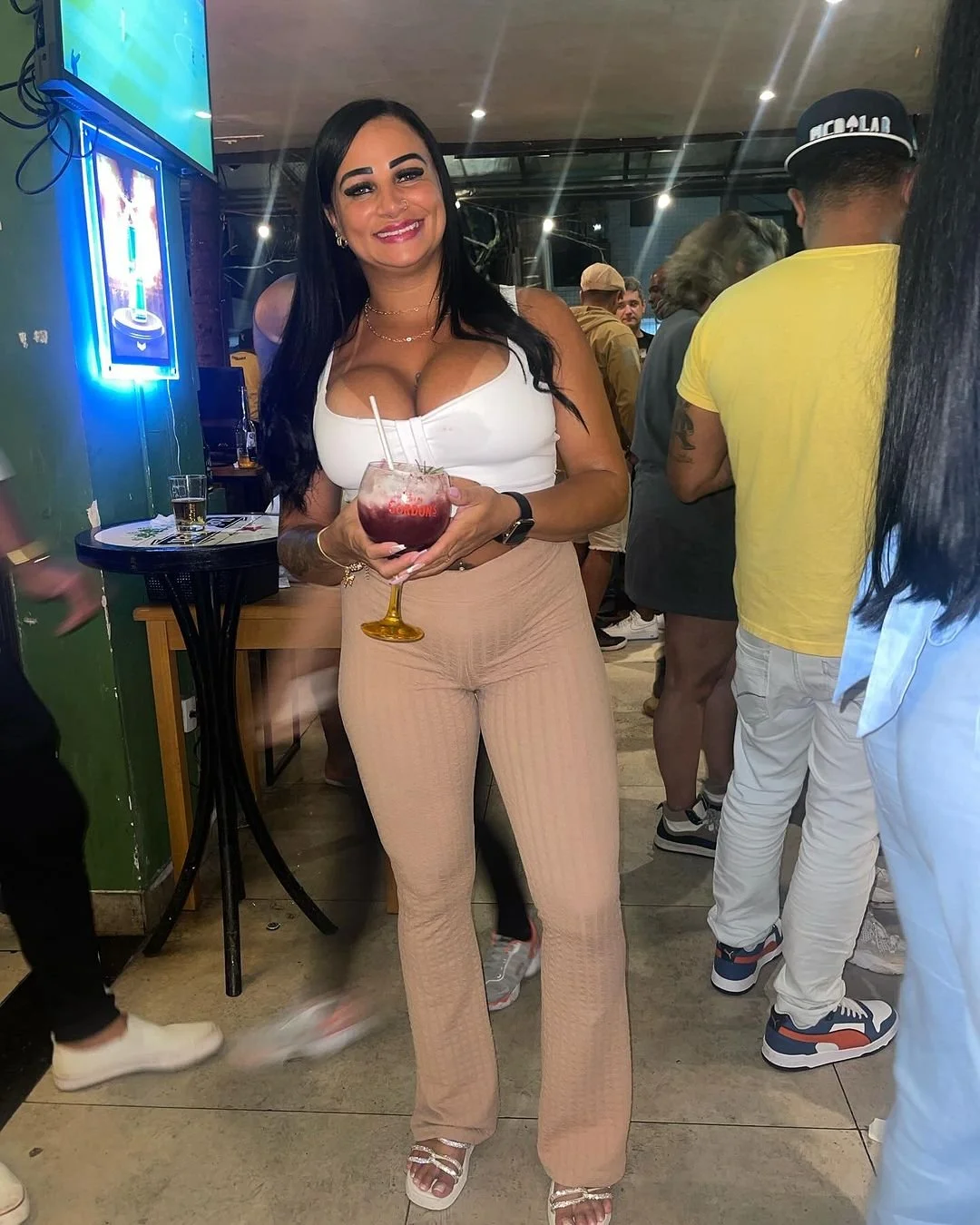Vänëssïnhª Milf Safada Morena Gostosa image 46
