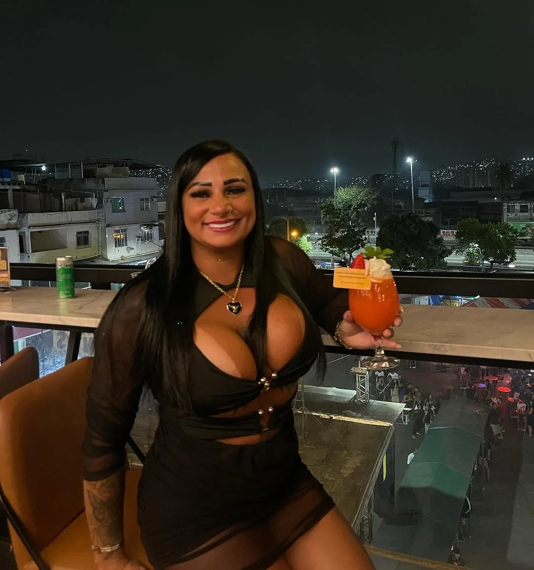 Vänëssïnhª Milf Safada Morena Gostosa image 50