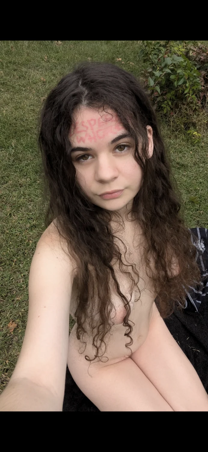 Freeuse cum dumpster margo wants to be filled over and over by anyone who jerks off to her image 28