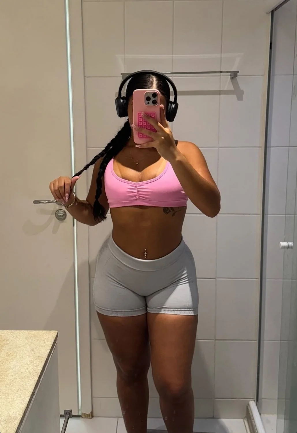 @yasminvalentini_ | contém fake nudes. image 6