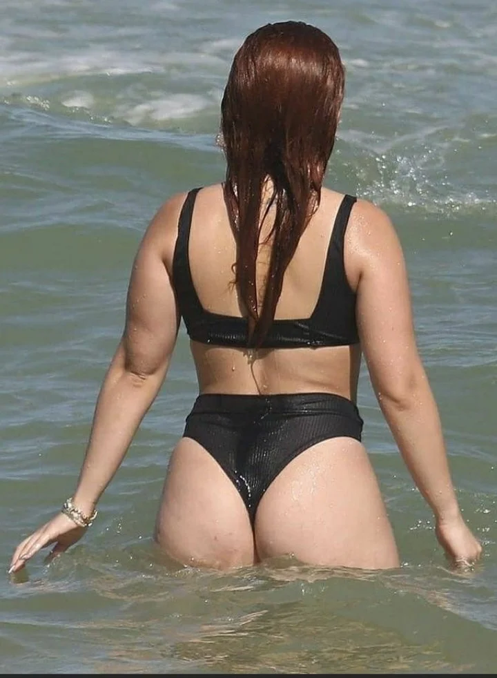1 - Larissa manoela- biquíni image 21
