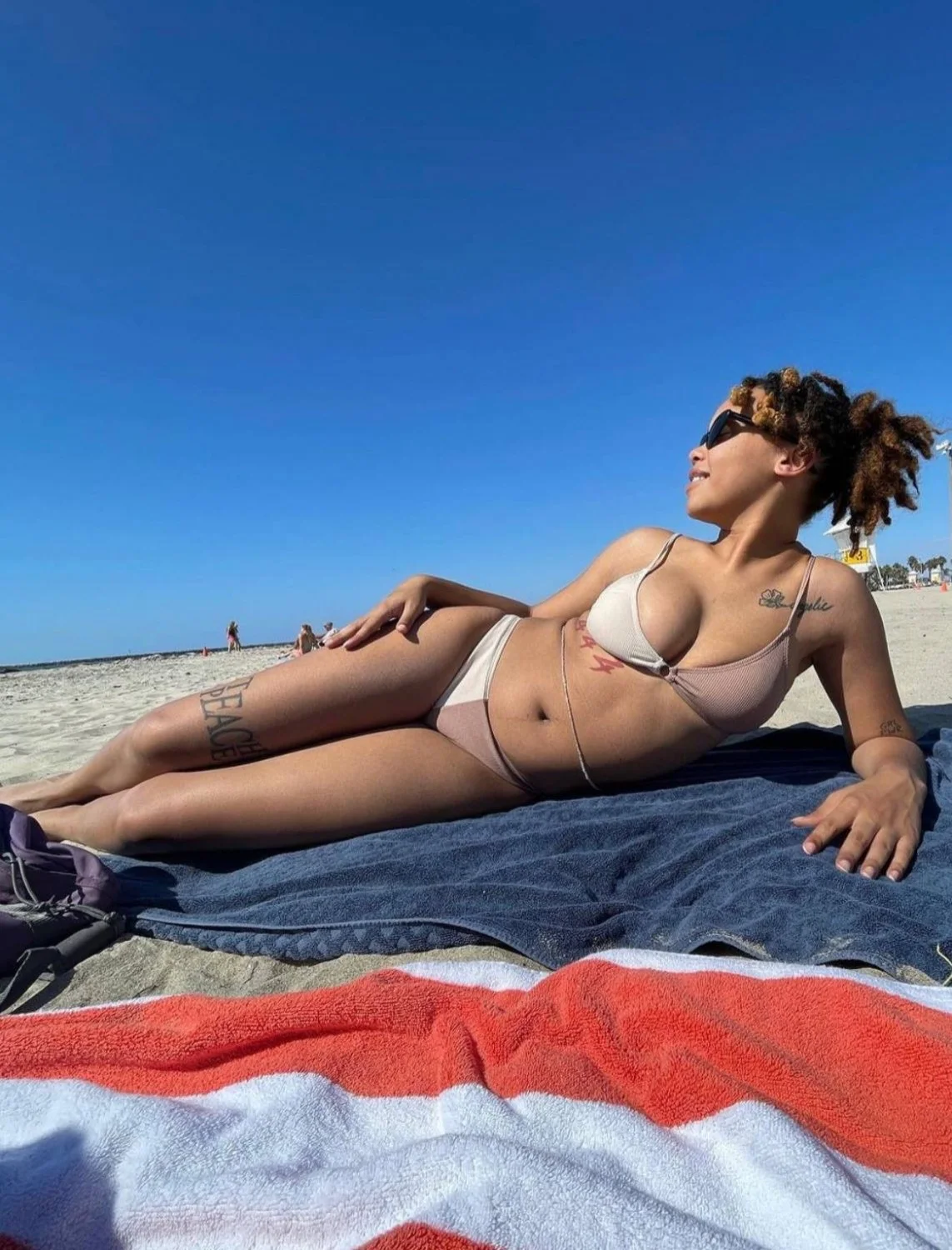Mikayla fine lightskin big titty big ass slut image 16