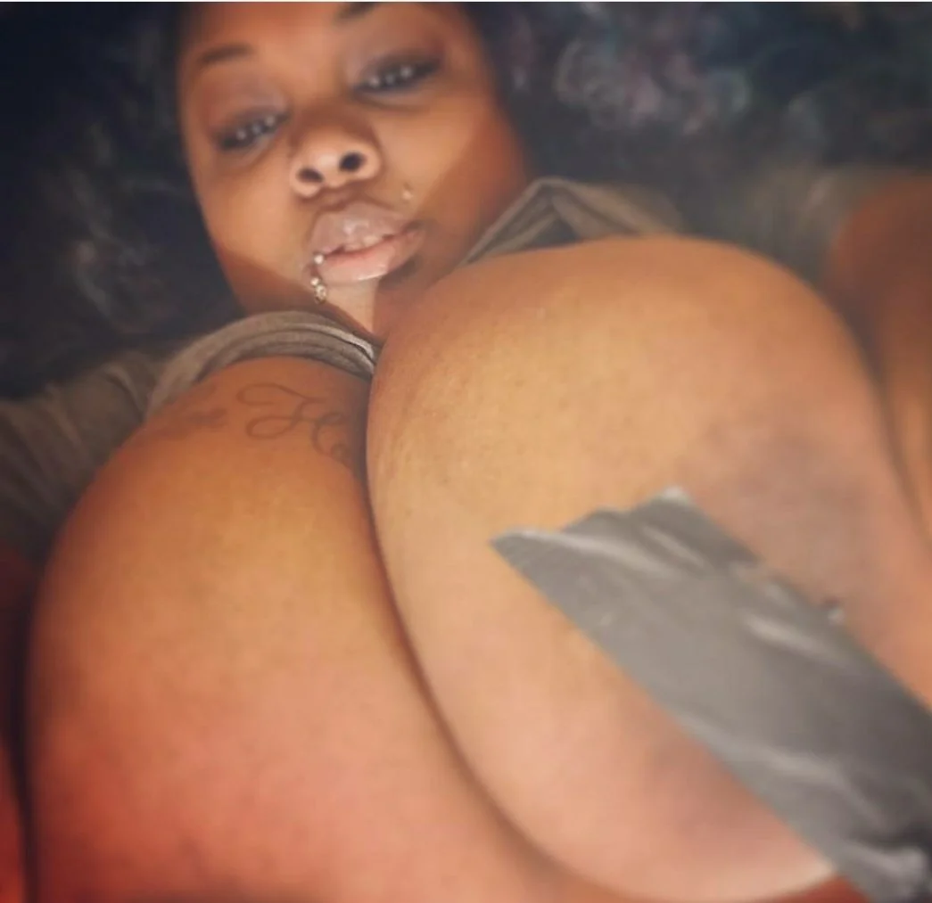 Bewbs,cleavage and nips image 35
