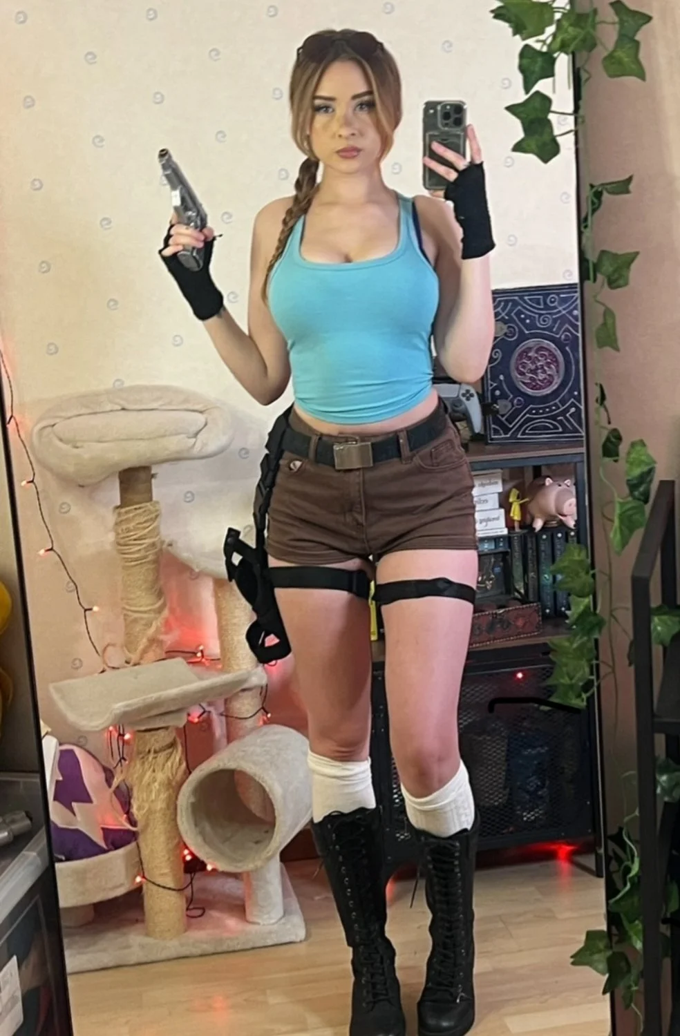 I wanna fuck her so baddd 😆🤤🤤😭 image 6