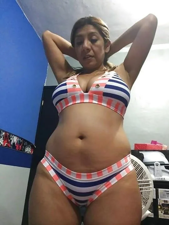 PHAT Mexican maid whore MILF is always wanting overtime. that mommy zipper tho🤤🤤🔥🔥 image 19