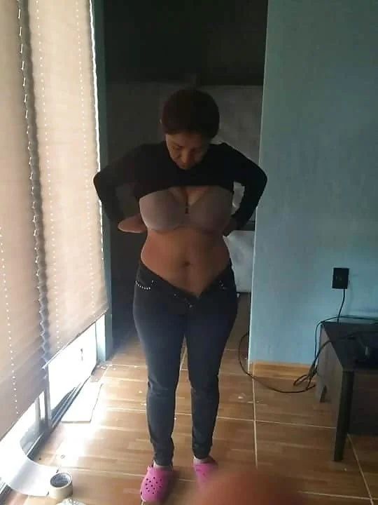 PHAT Mexican maid whore MILF is always wanting overtime. that mommy zipper tho🤤🤤🔥🔥 image 30