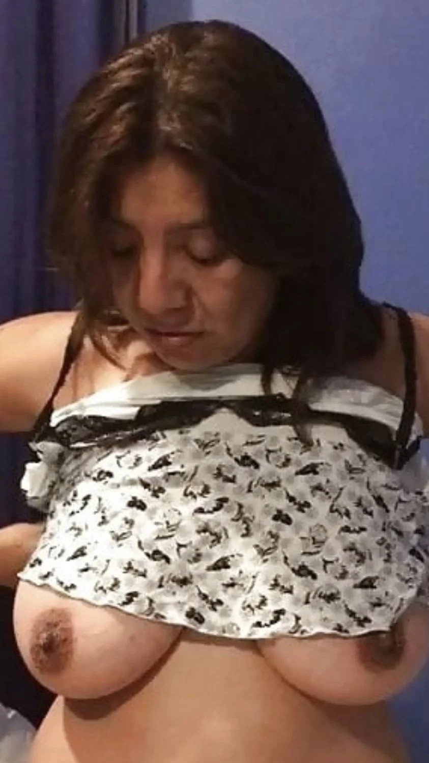 PHAT Mexican maid whore MILF is always wanting overtime. that mommy zipper tho🤤🤤🔥🔥 image 38