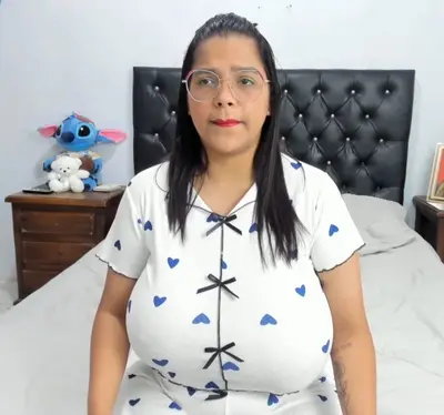huge fat tits sexy latina nerdy bitch with big huge massive fat tits oil cover image