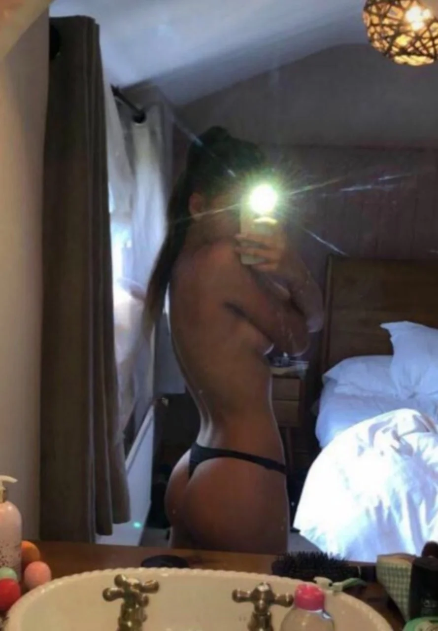 Bendy Nina Likes to Tease image 3
