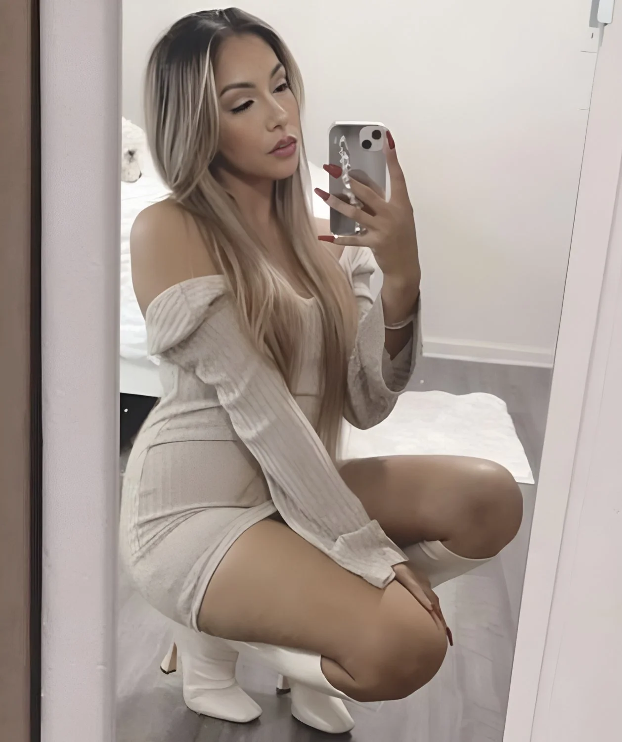 My gf’s fit sexy latina gym partner deserves to be treated like a cum dumpster image 22