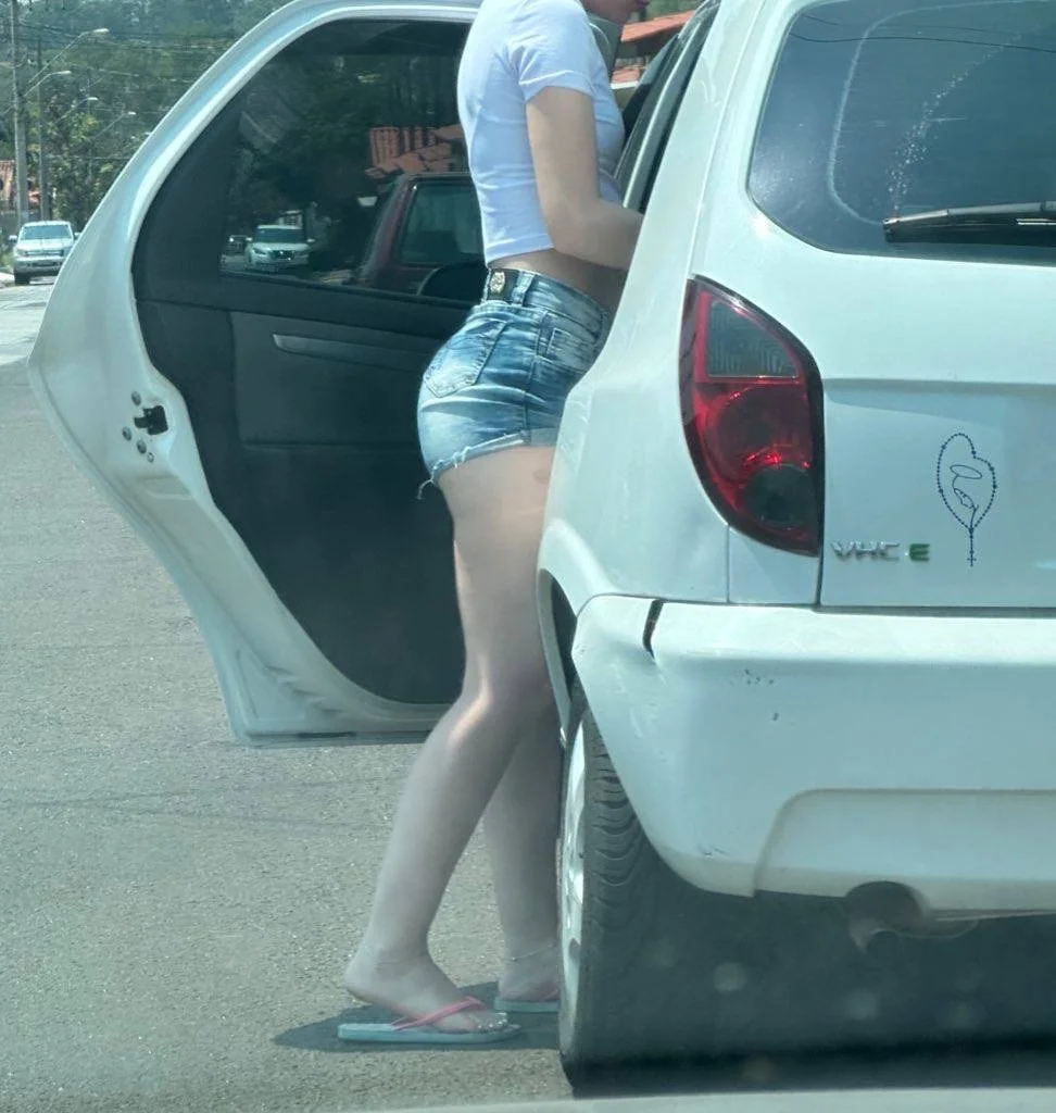 O meu amigo corno merece mais dela sendo publicada aqui, uma gostosa dessas tem que mostrar mesmo🤤 image 10