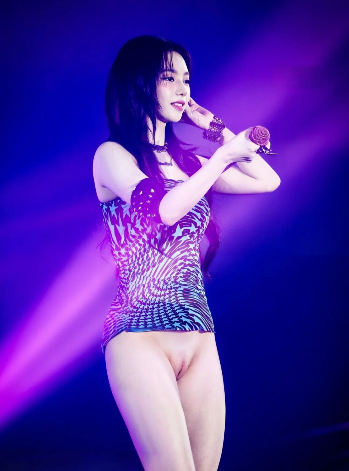 saggy image 2