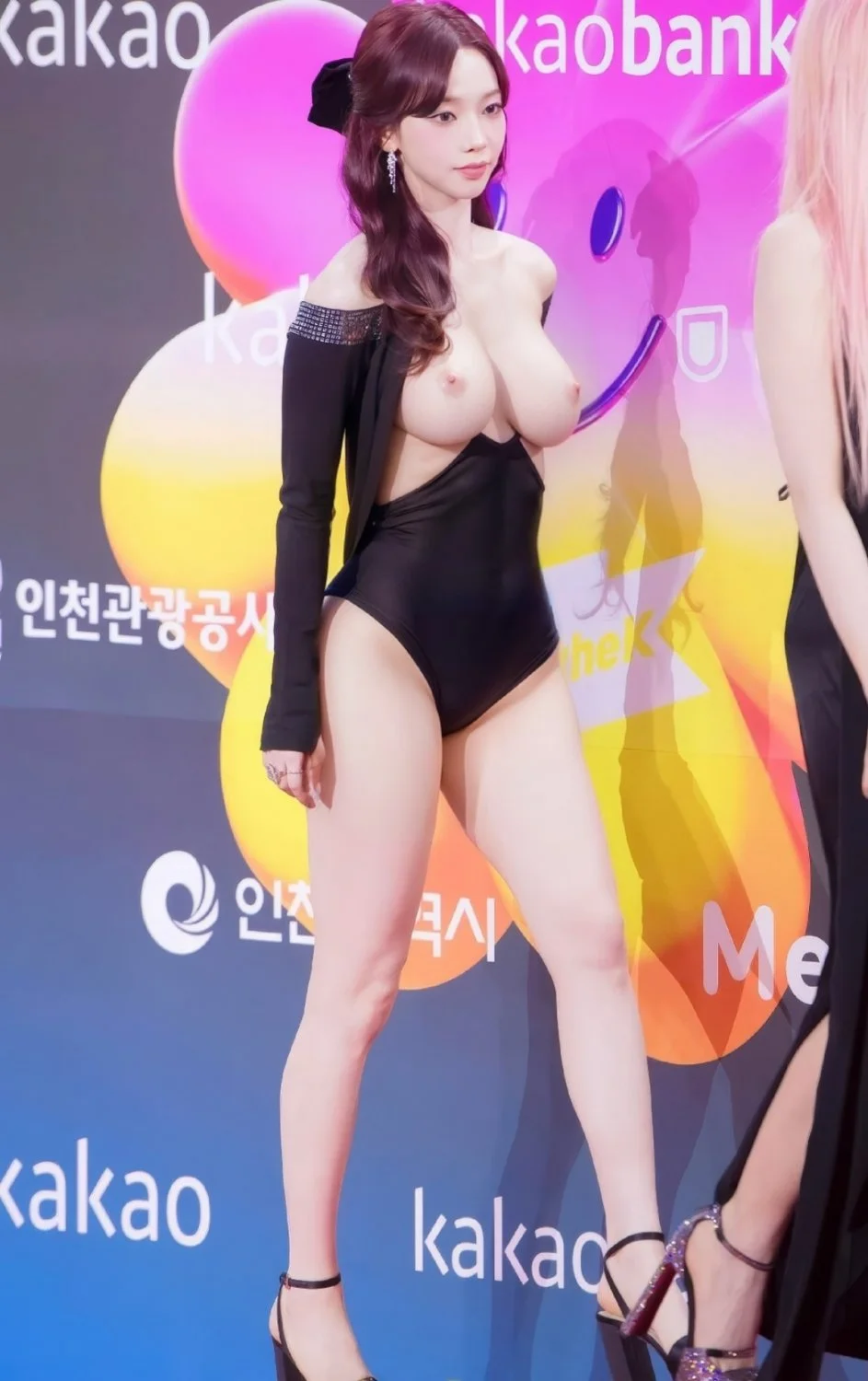 saggy image 39