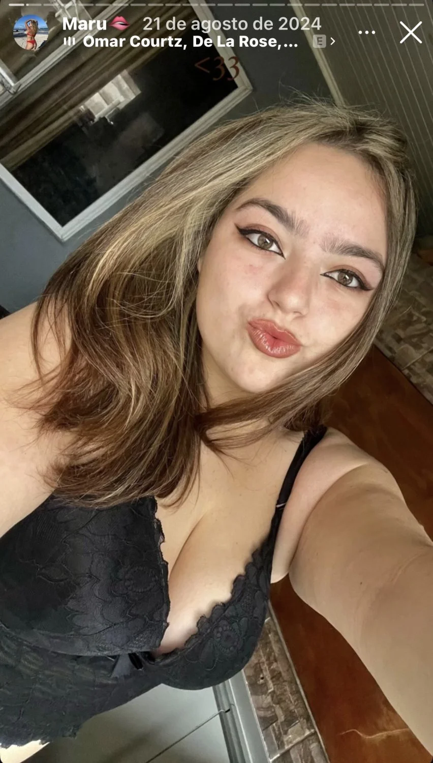 Marina gordita tetona y conchuda. Muy puta image 2