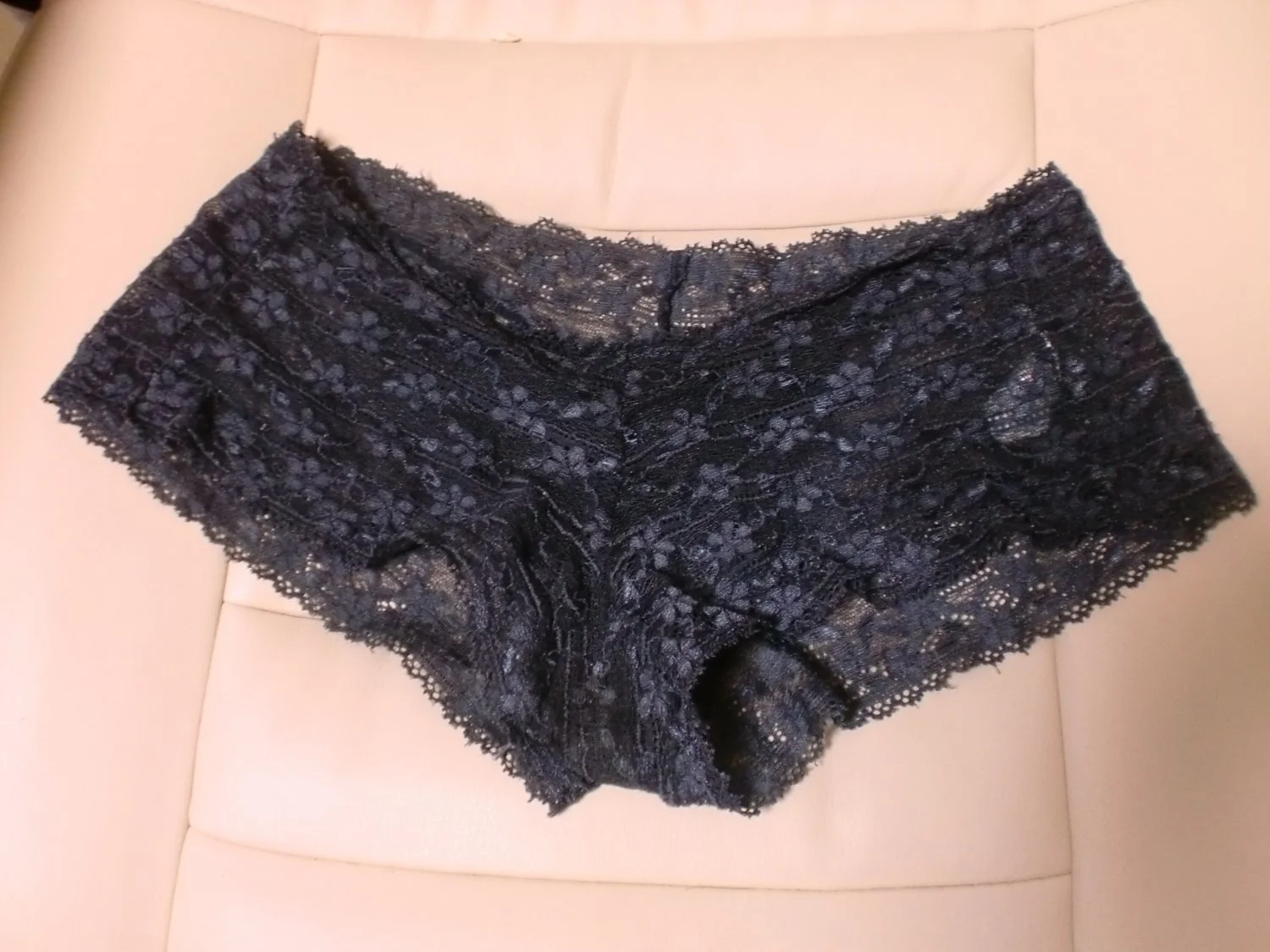 Japanese wife's dirty panties (38yo) image 16