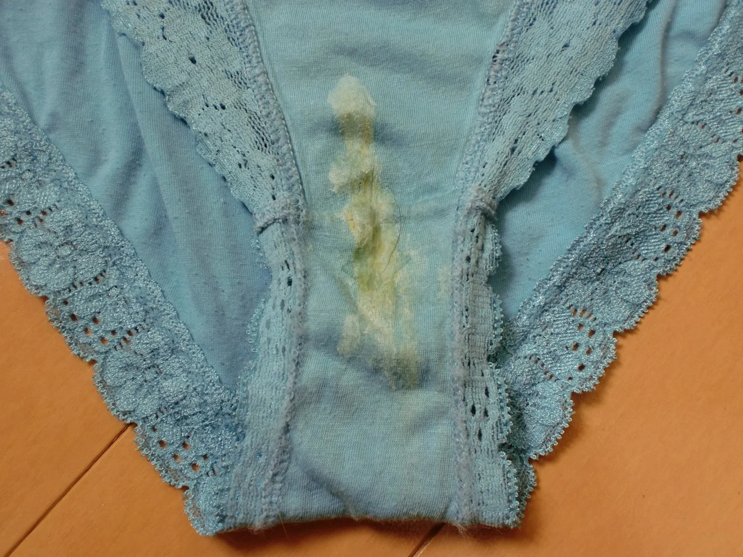 Japanese wife's dirty panties (38yo) image 6