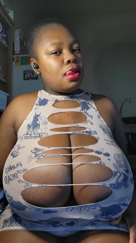 Juggs kamil Sexy image 15