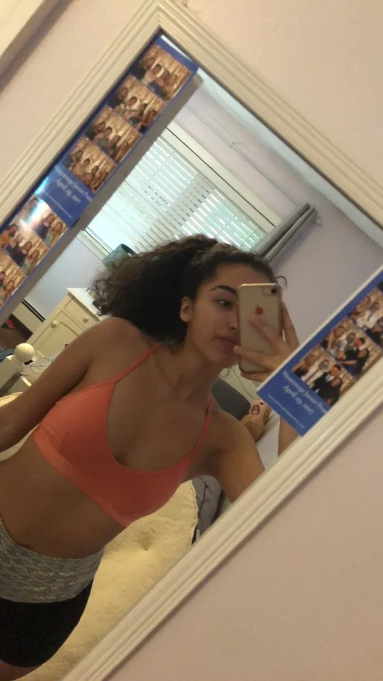 amateur gf Valentina image 17