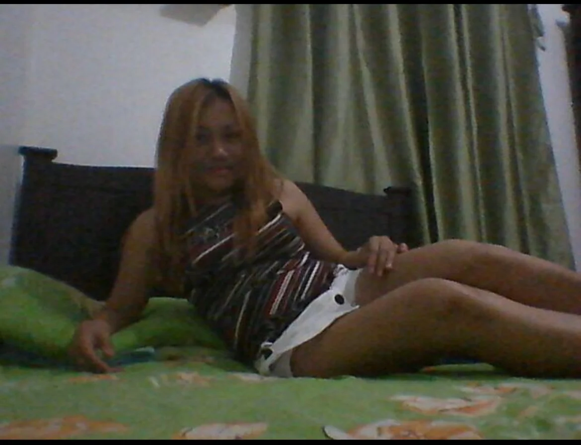 Whore Marriane image 2