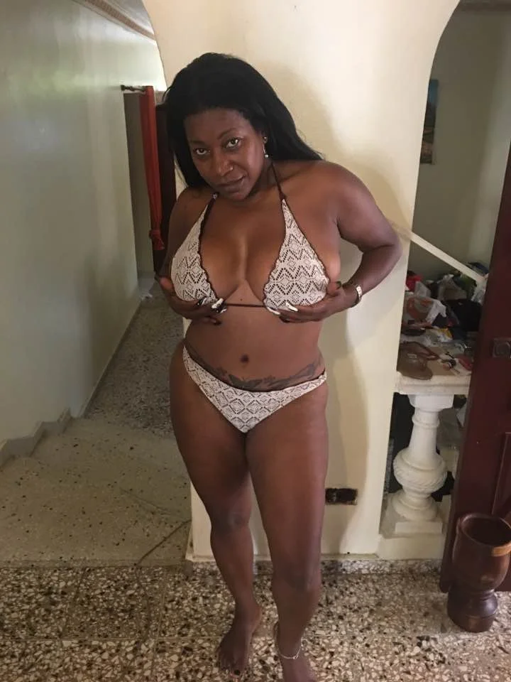 Xiomara image 22