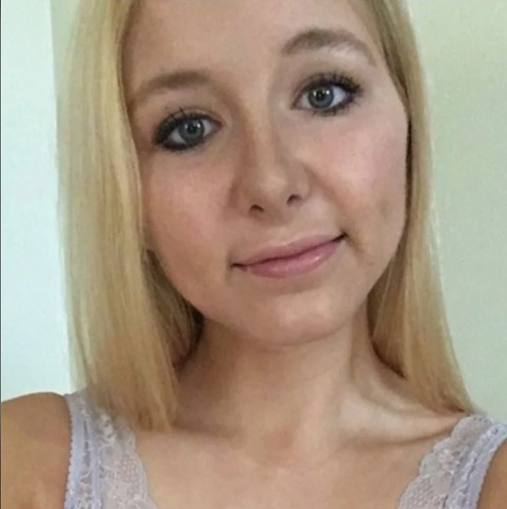 Sarah image 12