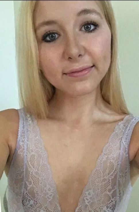 Sarah image 7