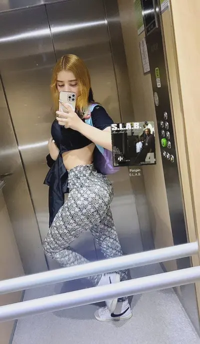 Sarita Sofía linda y caliente colombiana de gran culo y unas pedazos de tetas hot Big ass perra puta cover image