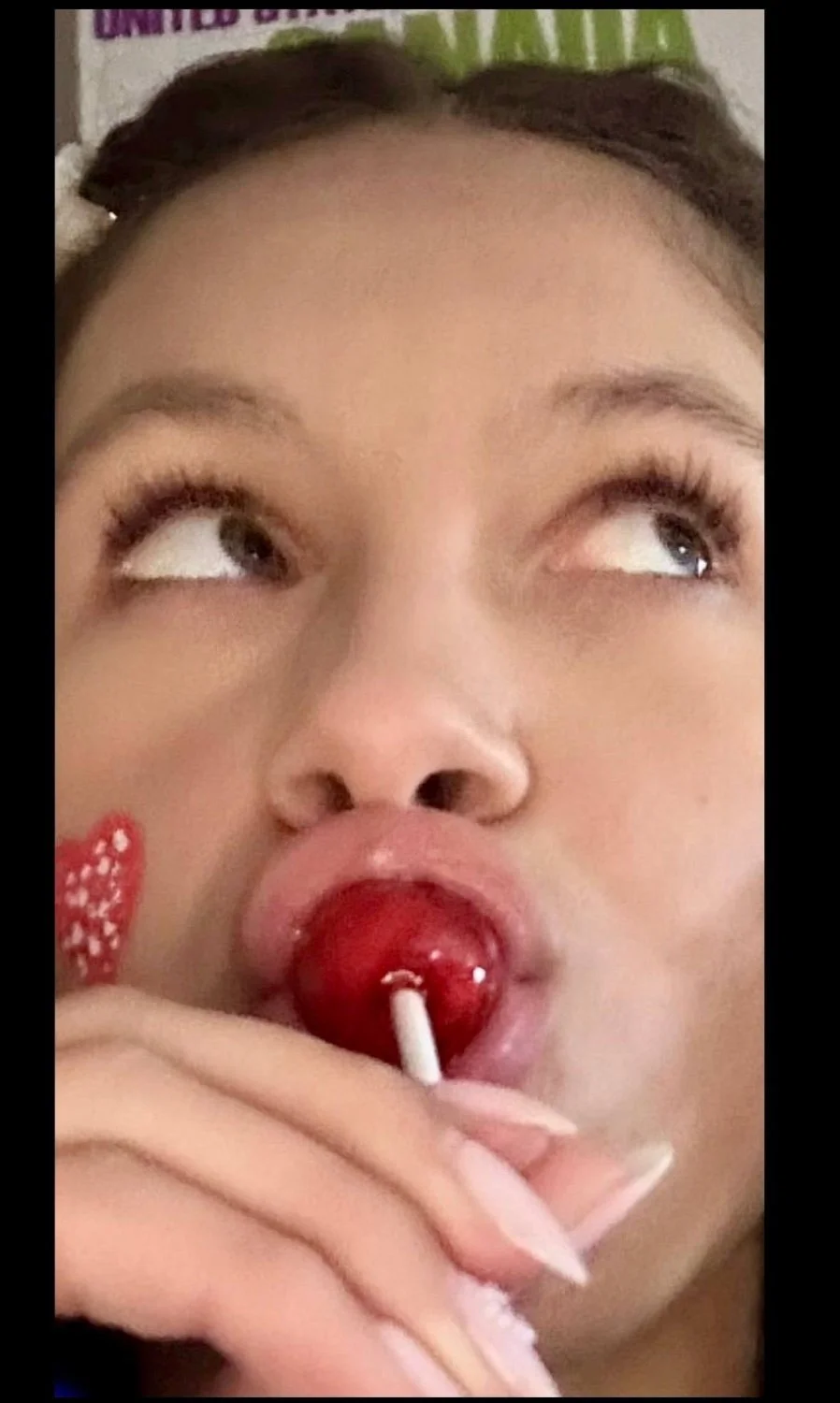 Lizzie’s tits image 6