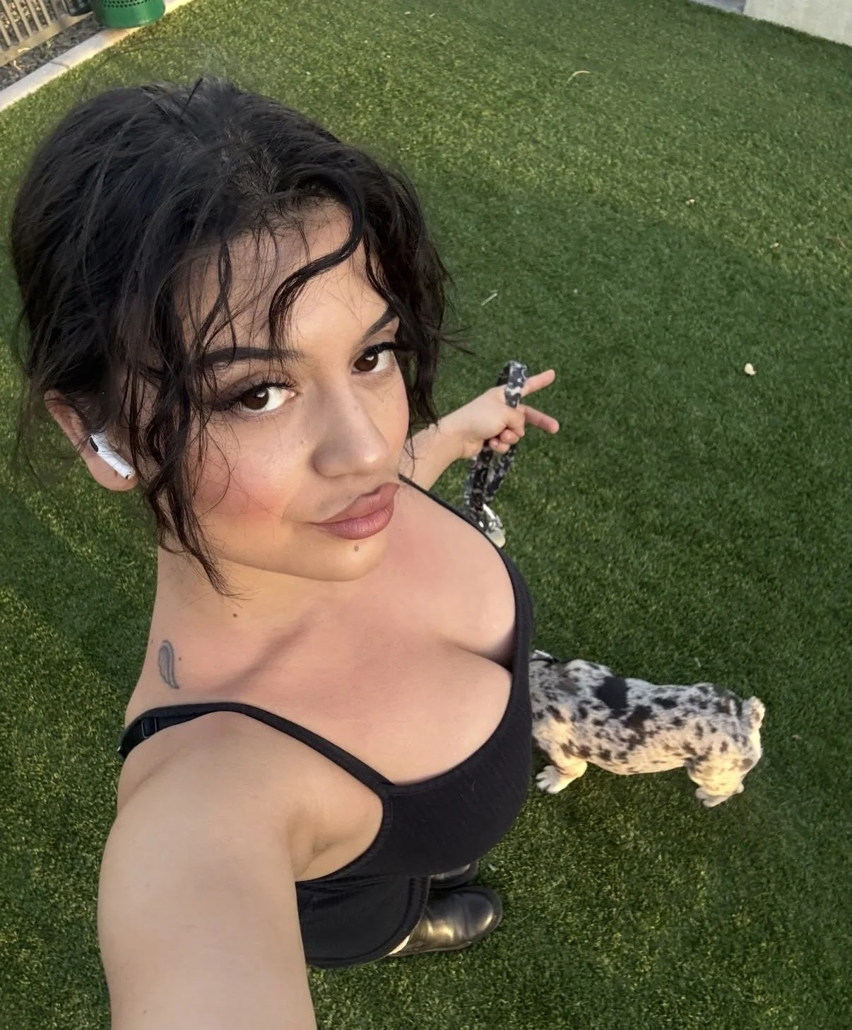 ANYONE KNOW THIS AZ STRIPPER LATINA?? DM ME image 2