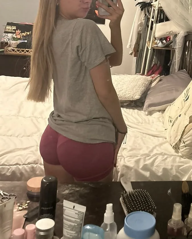 whore image 4