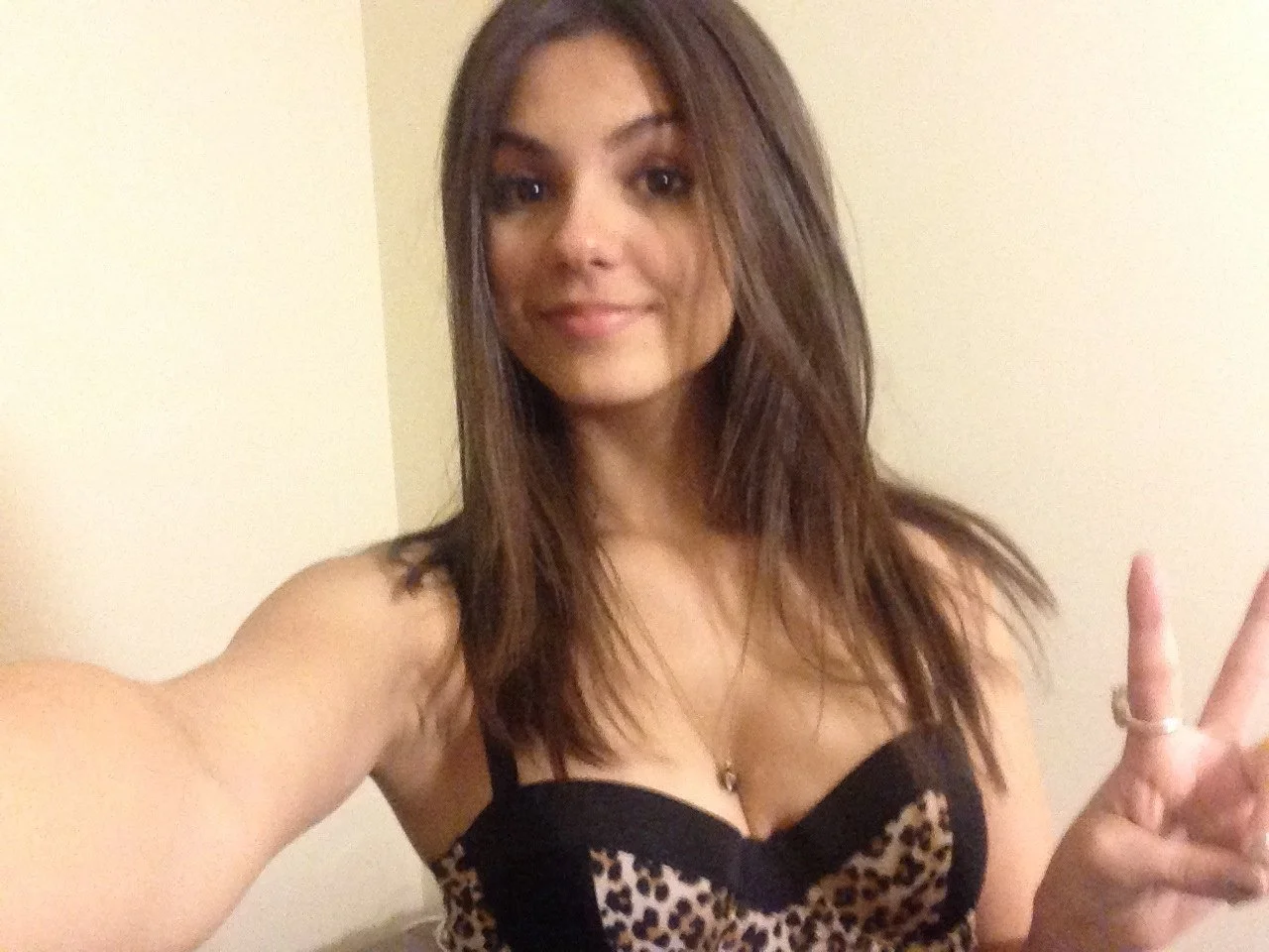 Vic Just image 17
