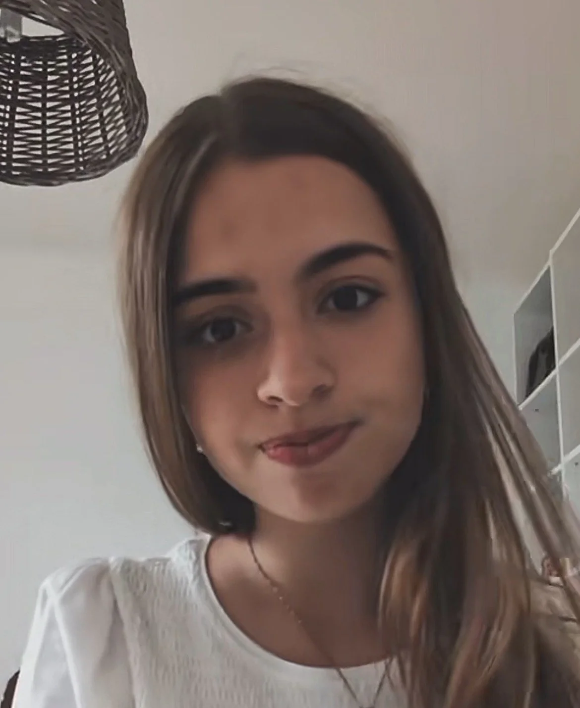 Exponiendo a Mireia, de Valencia España, hermosa puta image 13