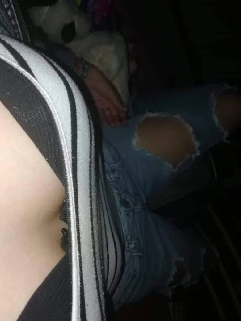 Que les parece la puta de Abigail image 3