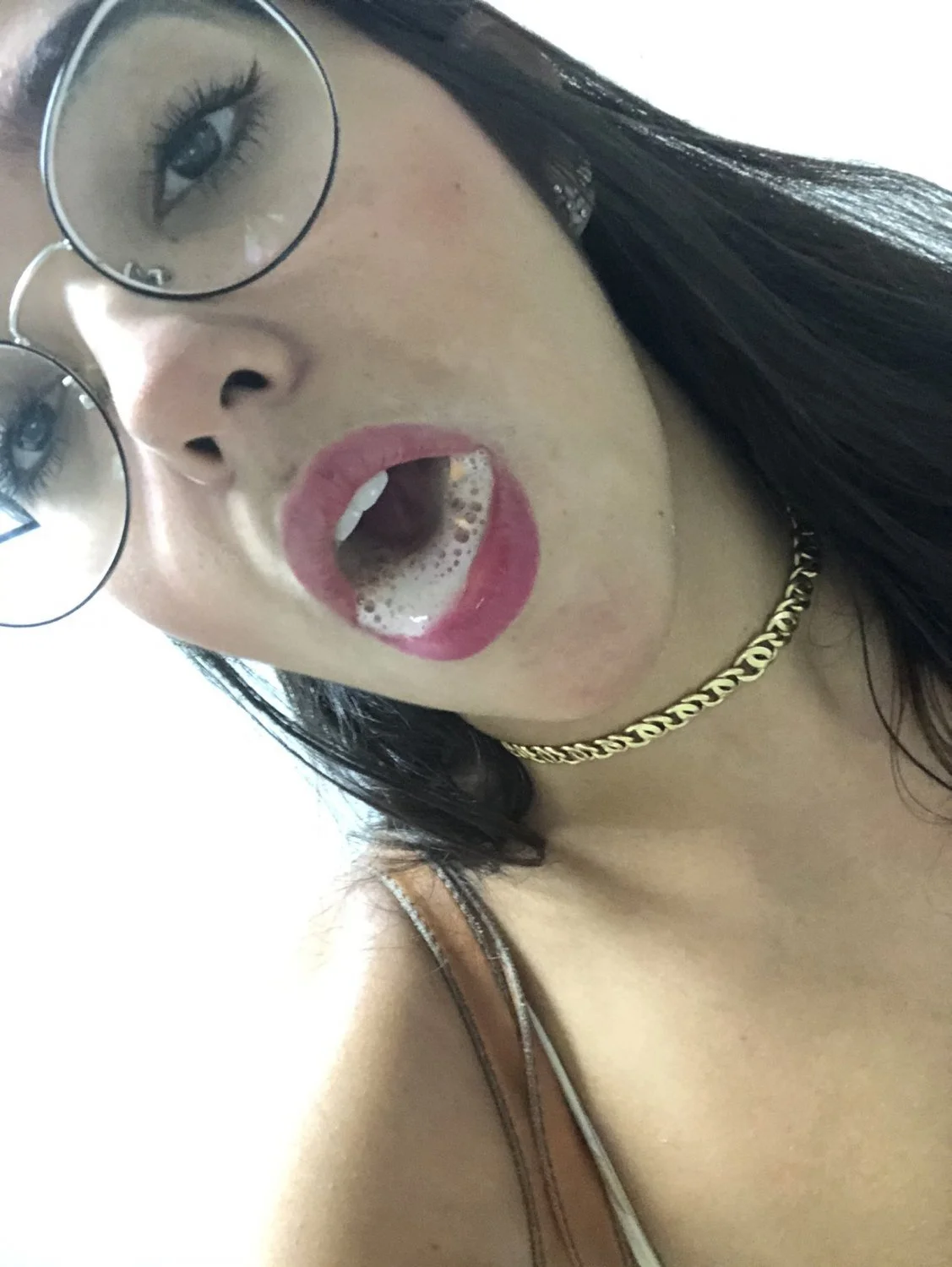 Fudeu a safada e encheu ela de leite main image