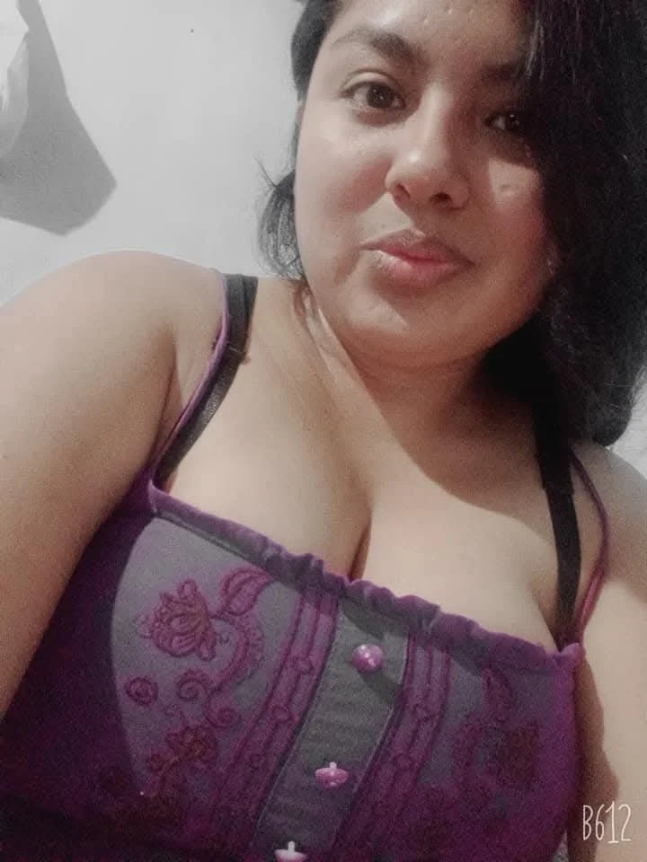 Que les parece la puta de flor image 3
