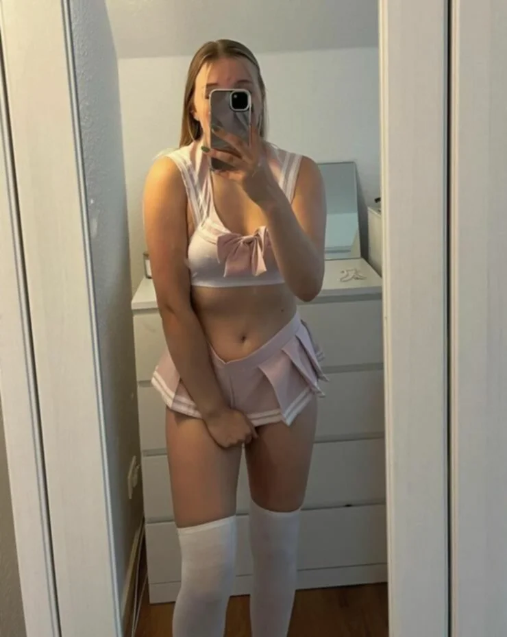 Cuck's slut P image 4