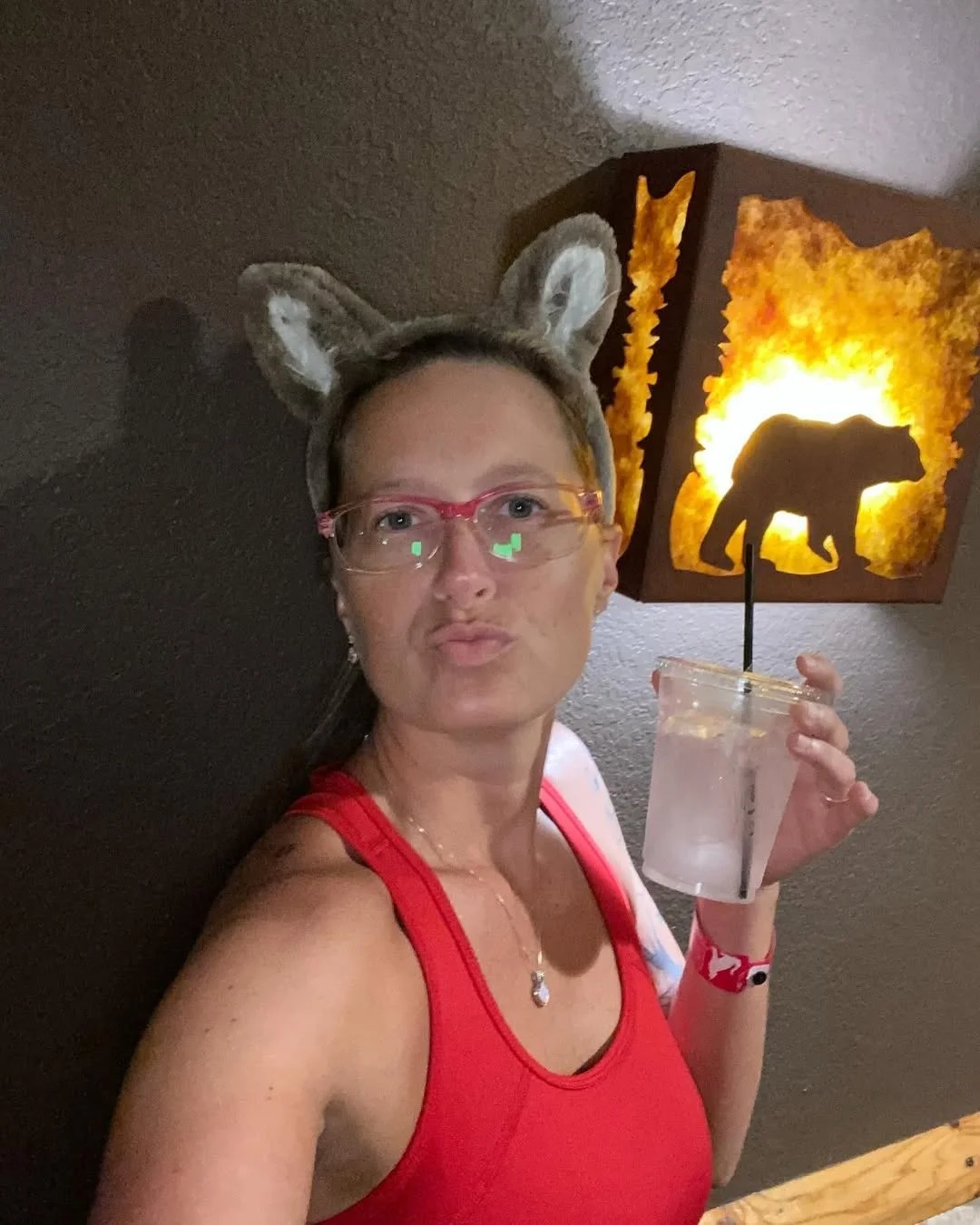 Amateur milf with hot body main image