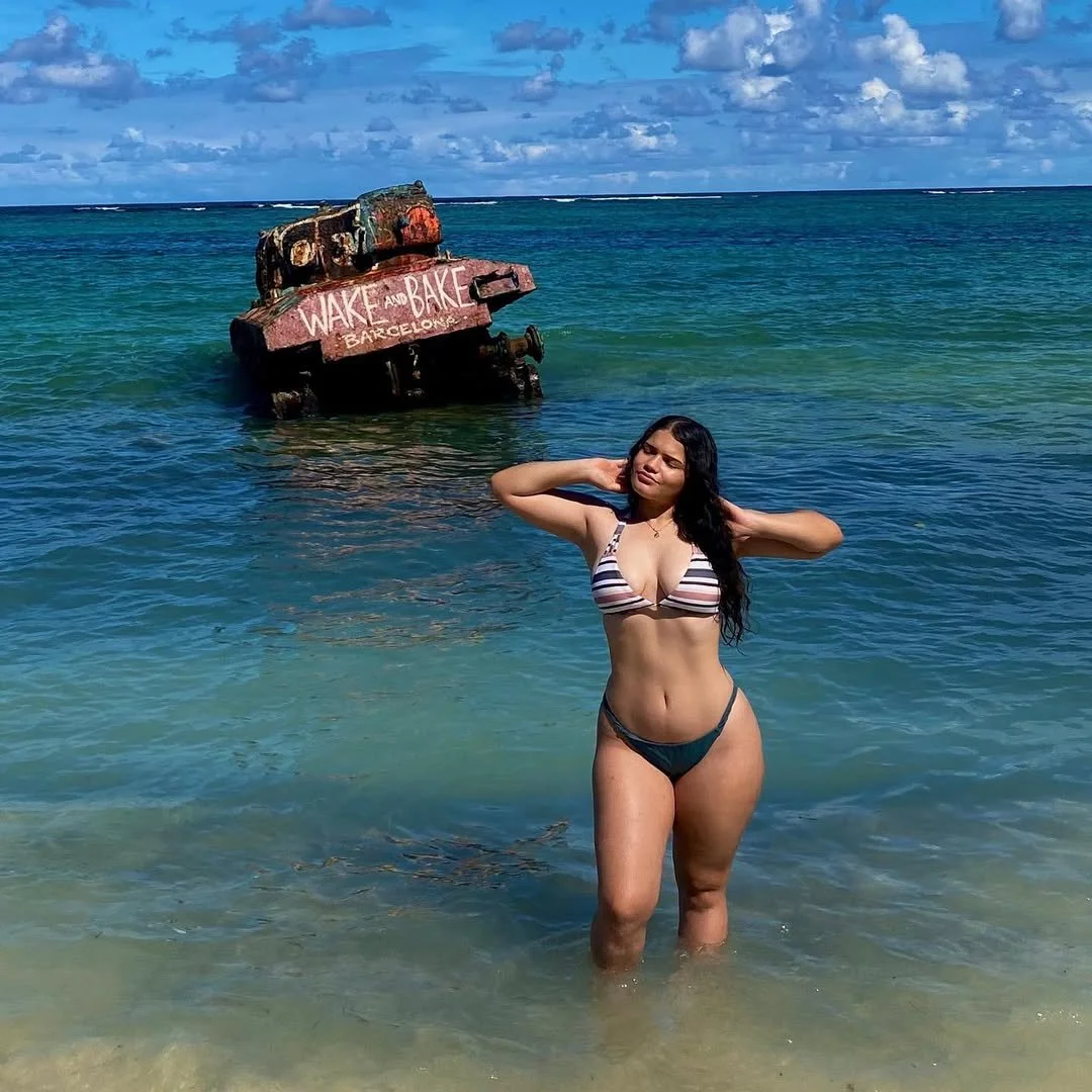 Insta Hottie Adriana image 33