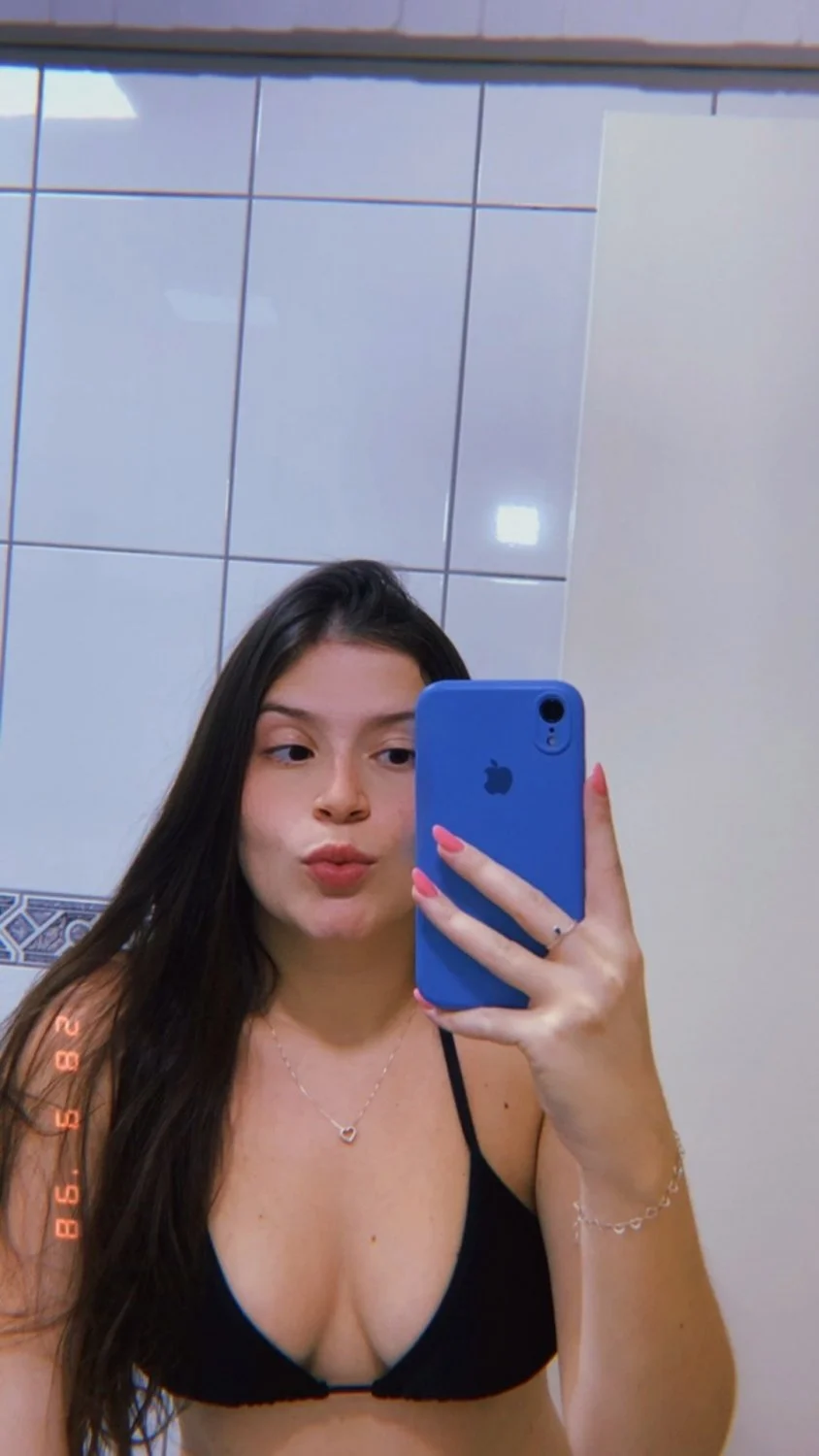 Gostosa do Insta 24 aninhos image 2
