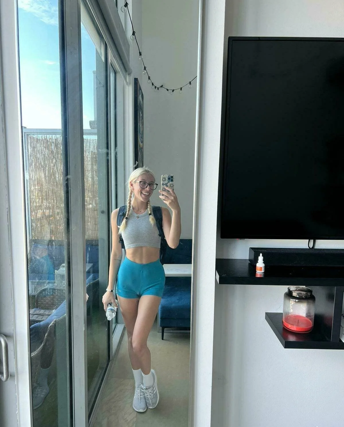 {CUCKED} Cuck exposed his hot slut Roxy image 2