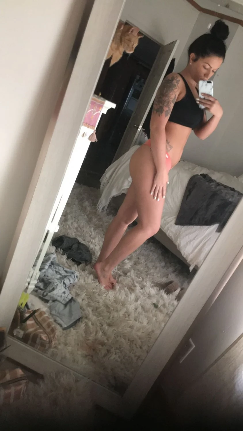 Webslut-Sexy slut-Devin Nobley-Lost image 2