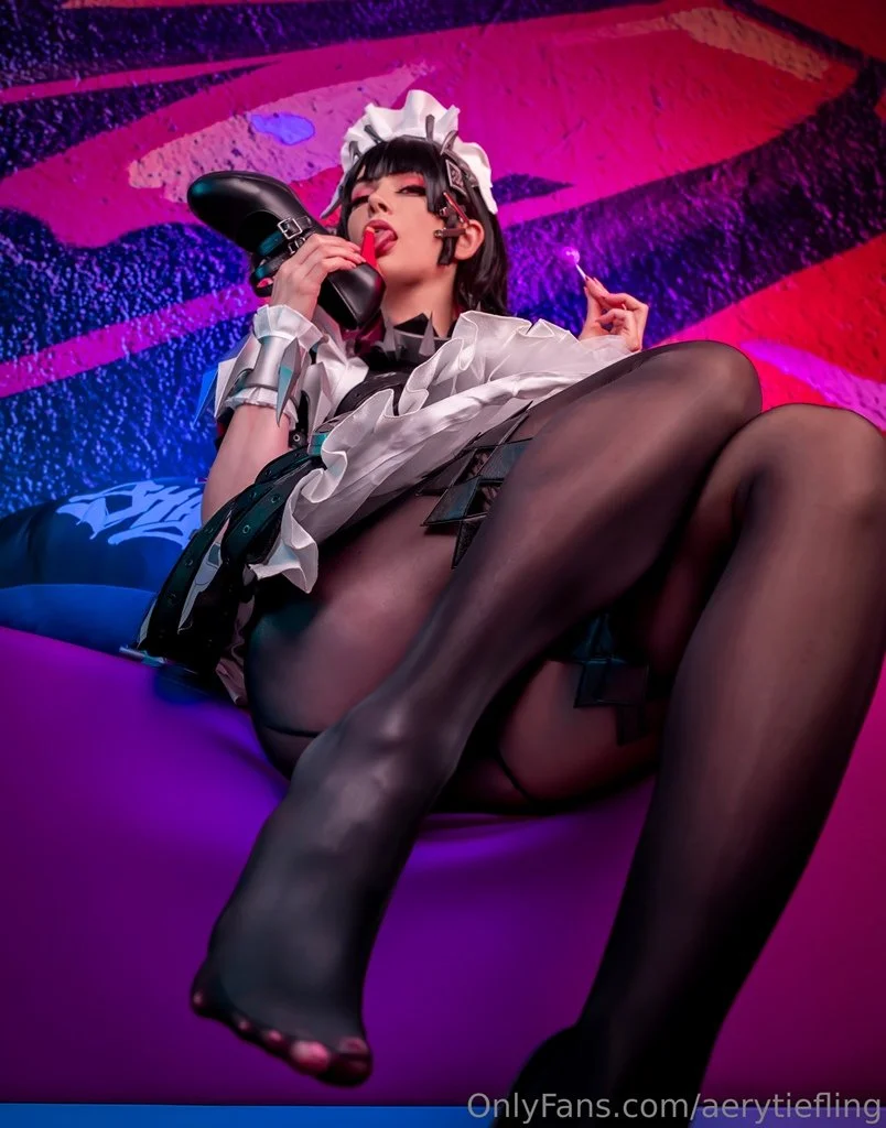 Maid of Lust | Ellen Joe From Zenless Zone Zero (Cosplay) image 8
