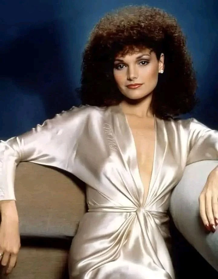 Gina de Scarface esta caliente con IA quien la ayuda? main image