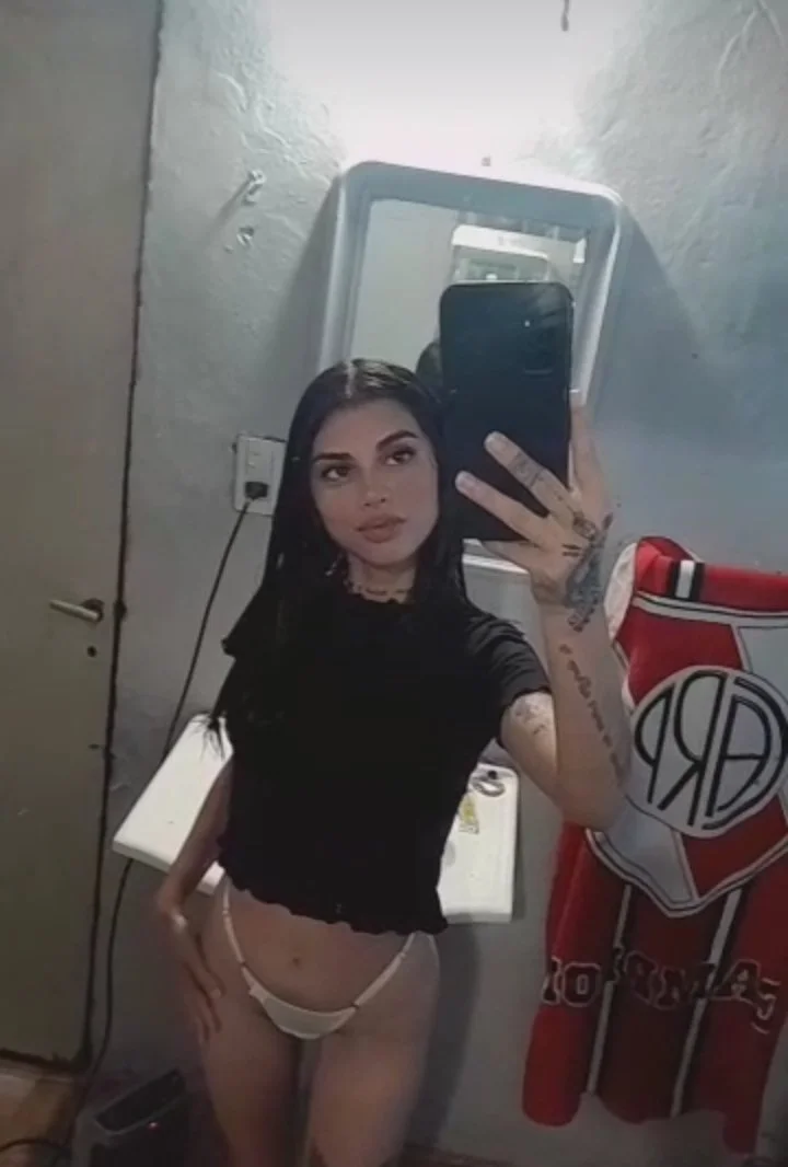 Flaquita Hermosa QMe Vuelve Loco image 15