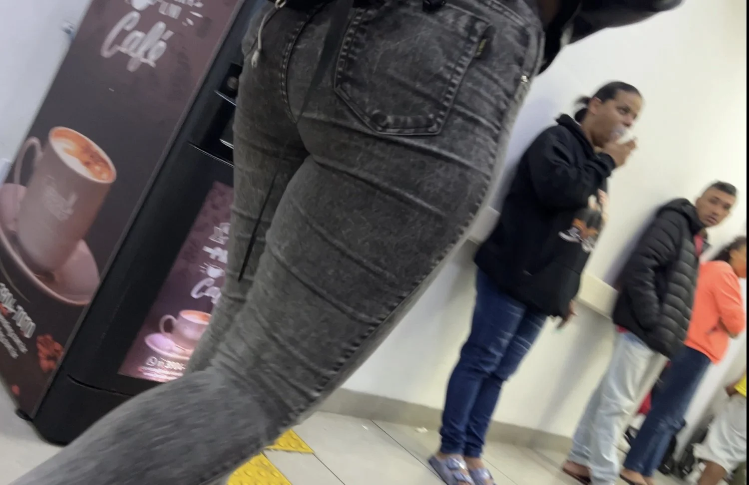 Quanta puta no hospital, quse batendo uma la mesmo image 11