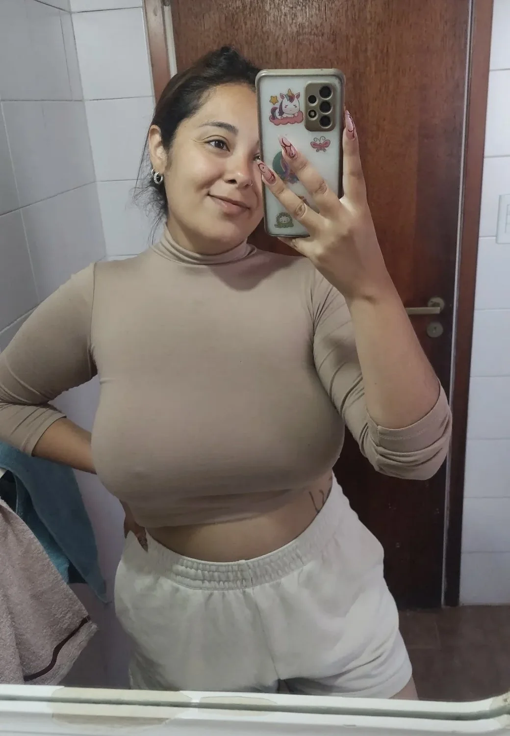 Ver ese video como gritaba y pedía la leche ver como crecieron las tetas a la amiga de mi hija Ludmi image 37